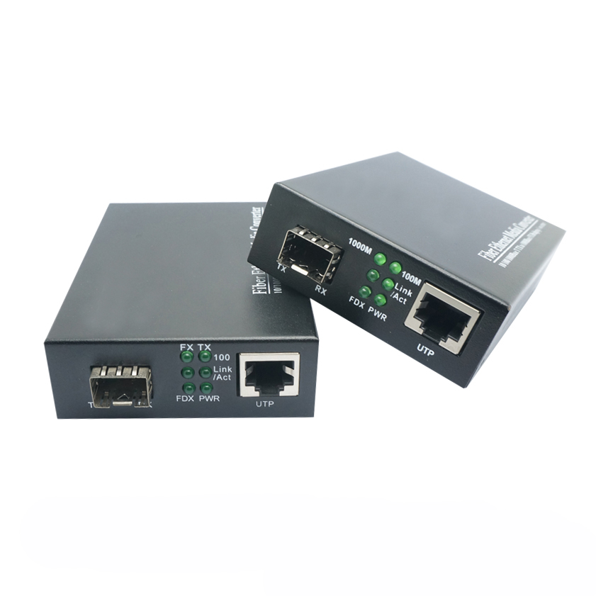 APT1MCS — 14-slot chassis for compatible media converter cards. Match the card interface, power configuration and installation requirements before ordering.; product-family illustration
